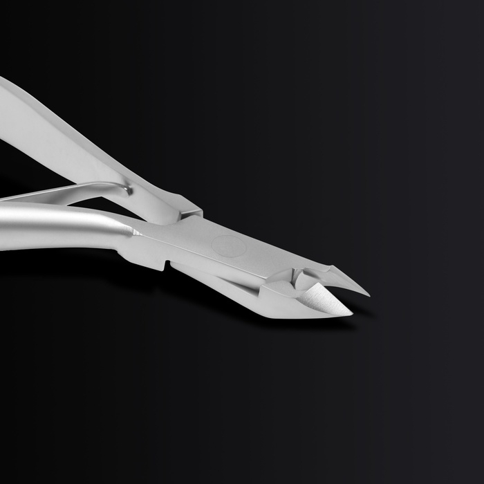 Кусачки маникюрные для кутикулы «Premium satin», эргономичные, 10,1 см, длина лезвия - 7 мм, цвет серебристый Кусачки маникюрные для кутикулы «Premium satin», эргономичные, 10,1 см, длина лезвия - 7 мм, цвет серебристый