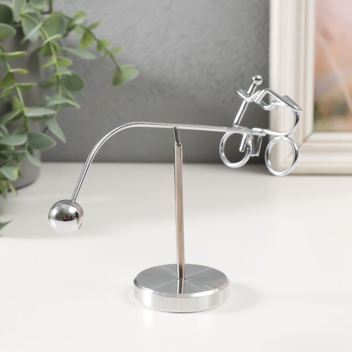 Маятник металл "Балансир. Велосипедист" 15,5х4,8х12,8 см