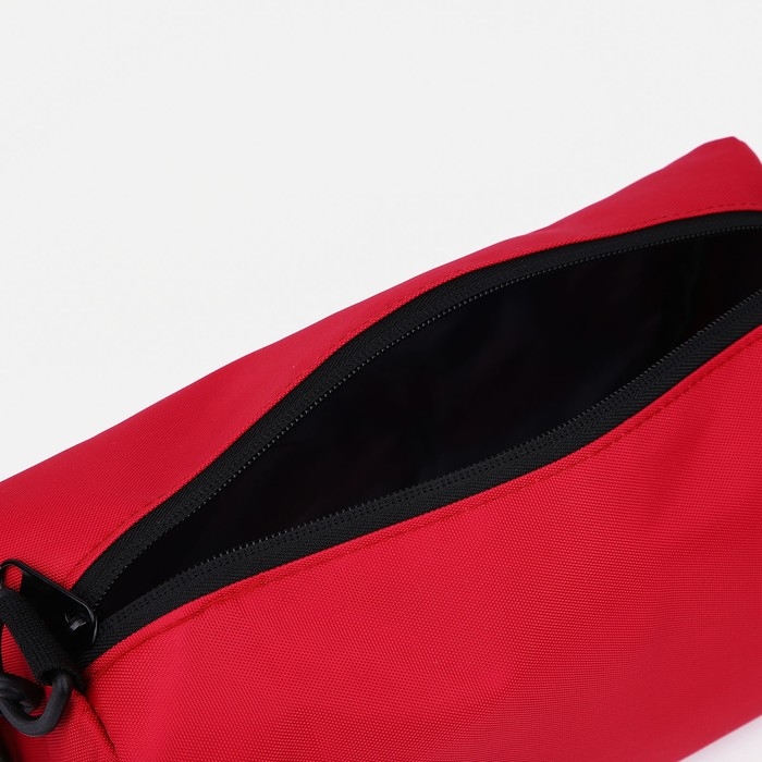 Сумка детская спортивная на молнии, регулируемый ремень, цвет красный Сумка детская спортивная на молнии, регулируемый ремень, цвет красный