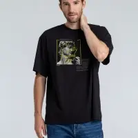 Футболка оверсайз &laquo;He is So Pretty. Давид&raquo;, черная, размер XS/S