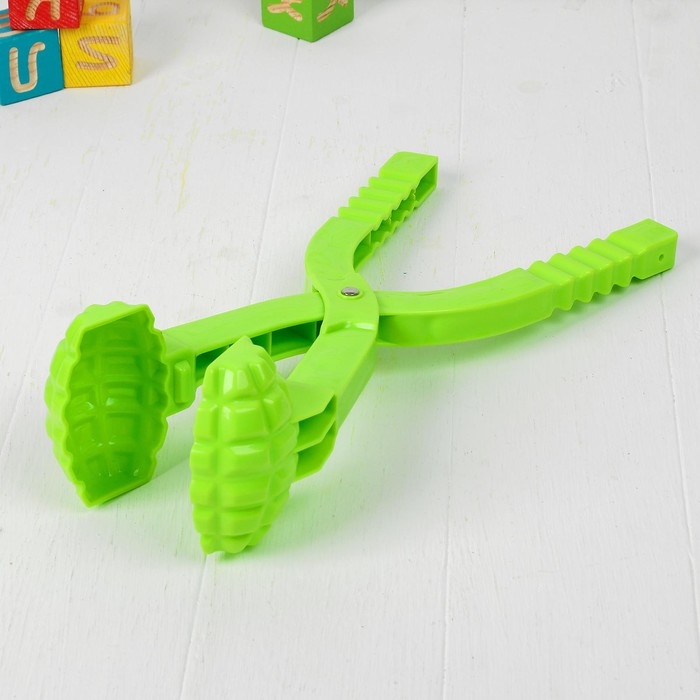 Снежколеп-песколеп «Граната», цвета МИКС Снежколеп-песколеп «Граната», цвета МИКС