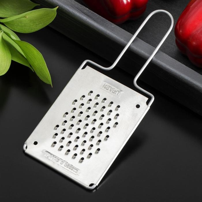 Тёрка плоская для моркови «Помощник», 8,5×20 см Тёрка плоская для моркови «Помощник», 8,5×20 см