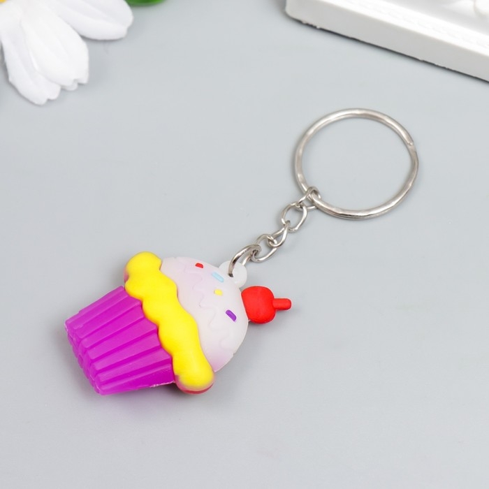 Брелок резина Брелок резина "Кексик с кремом" МИКС 3,5х3,3х1,4 см