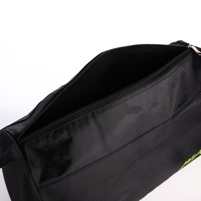 Сумка спортивная Сумка спортивная "Play", 40х21х19 см, отдел на молнии, цвет чёрный