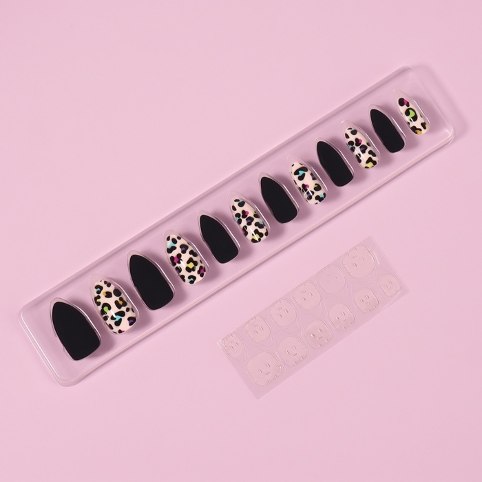 Накладные ногти «Лео», 12 шт, с клеевыми пластинами, форма миндаль, чёрные, бежевые Накладные ногти «Лео», 12 шт, с клеевыми пластинами, форма миндаль, чёрные, бежевые