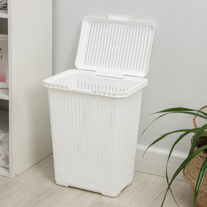 Корзина бельевая с крышкой «Вязаное плетение», 25 л, 37×27,5×46,5 см, цвет белый Корзина бельевая с крышкой «Вязаное плетение», 25 л, 37×27,5×46,5 см, цвет белый