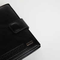 Портмоне мужское на магните 3 в 1, отдел для автодокументов, паспорта, цвет чёрный Портмоне мужское на магните 3 в 1, отдел для автодокументов, паспорта, цвет чёрный