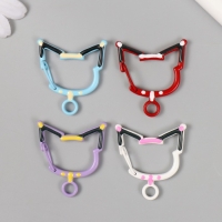 Карабин металл с кольцом "Кошечка с ошейником" МИКС 3,4х3,3 см Карабин металл с кольцом "Кошечка с ошейником" МИКС 3,4х3,3 см