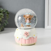 Сувенир полистоун водяной шар свет, музыка "Мишка и торт" МИКС 10,2х10,2х15,8 см