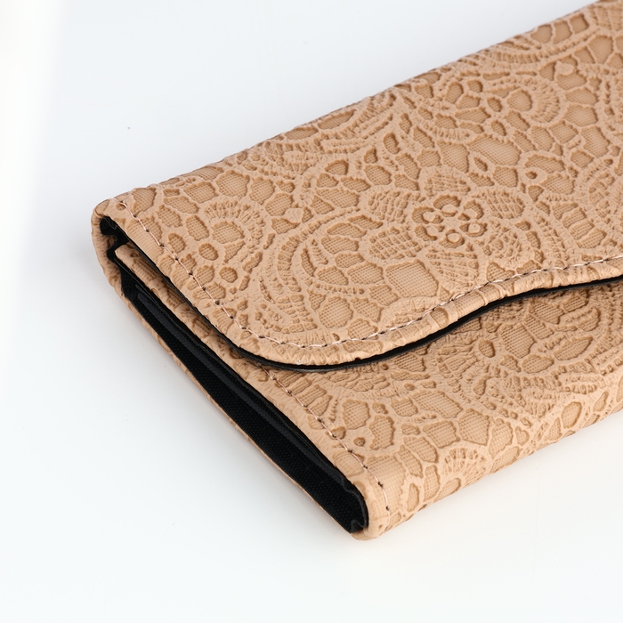 Кошелёк женский на магните, цвет бежевый Кошелёк женский на магните, цвет бежевый