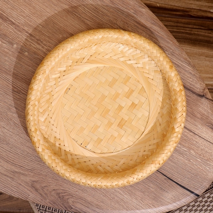 Корзинка плетёная, из бамбука 32х32х7 см