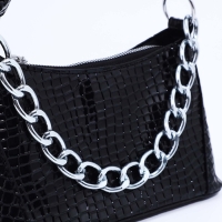 Сумка-багет на молнии, цвет чёрный