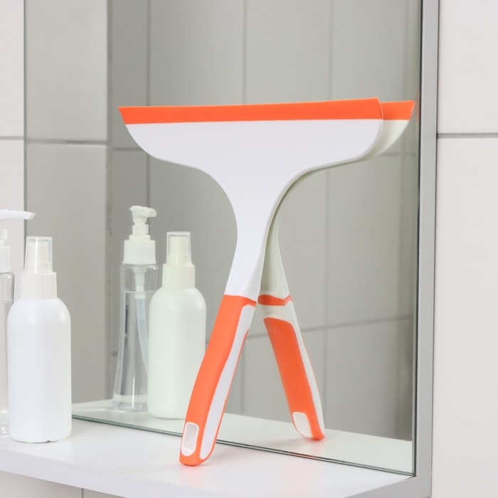 Водосгон с нескользящей ручкой Raccoon Orange, сгон силикон, 25&times;24 см