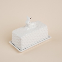 Маслёнка керамическая SL Home «Лесные кролики», 20,5×11×15,5 см, цвет белый Маслёнка керамическая SL Home «Лесные кролики», 20,5×11×15,5 см, цвет белый