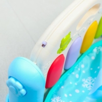 Развивающий коврик &laquo;Зимние игры&raquo;, с пианино, круглый, голубой