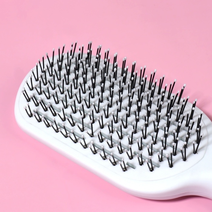 Расчёска массажная, вентилируемая, 6,5 × 23,5 см, цвет белый/зелёный Расчёска массажная, вентилируемая, 6,5 × 23,5 см, цвет белый/зелёный