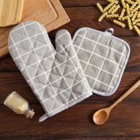 Кухонный набор Доляна &laquo;Клетка&raquo; цв.серый, прихватка 17*17 см, рукавица 26*16 см,100% п/э