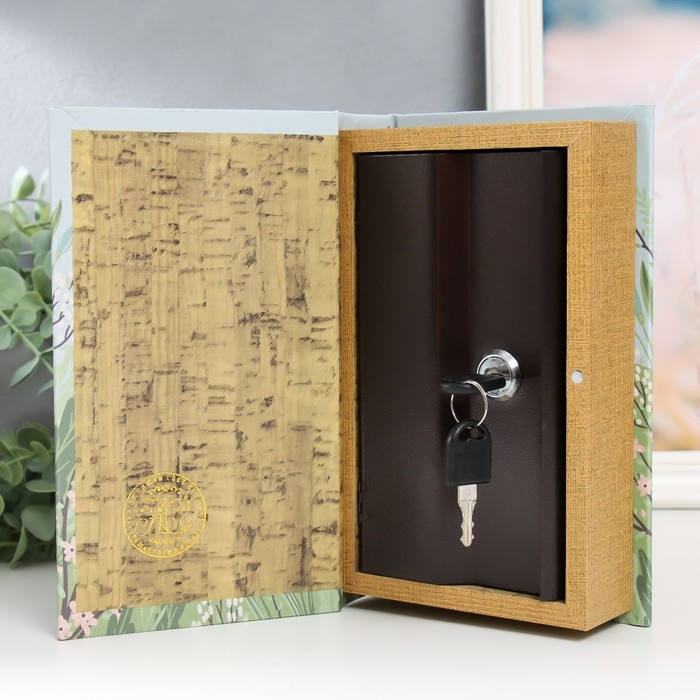 Сейф-книга дерево кожзам Сейф-книга дерево кожзам "Любовь" 21х13х5 см