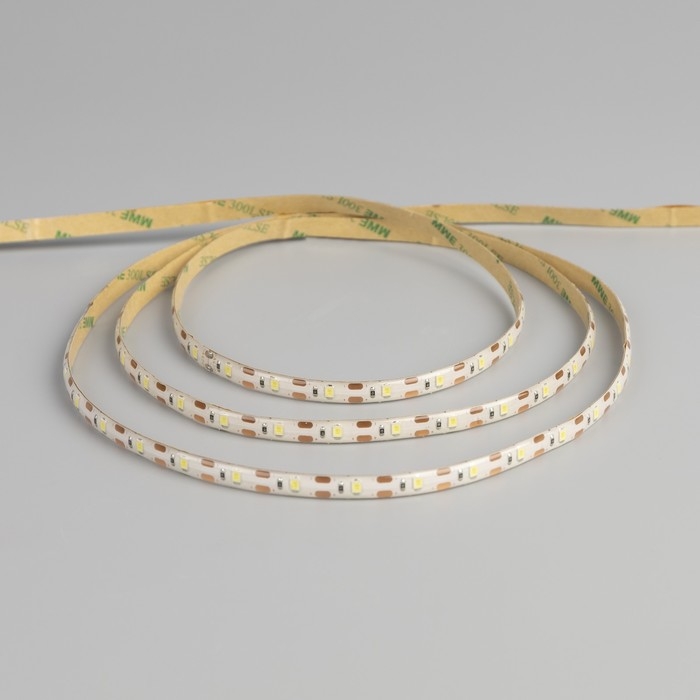 Светодиодная лента Luazon Lighting с сенсорным выключателем 5 м, IP65, SMD2835, 60 LED/м, USB, 4000К Светодиодная лента Luazon Lighting с сенсорным выключателем 5 м, IP65, SMD2835, 60 LED/м, USB, 4000К