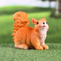 Садовая фигура "Бельчонок" 8х14х15см /// Садовая фигура "Бельчонок" 8х14х15см ///