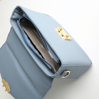 Сумка женская на клапане, TEXTURA, маленький размер, цвет голубой Сумка женская на клапане, TEXTURA, маленький размер, цвет голубой