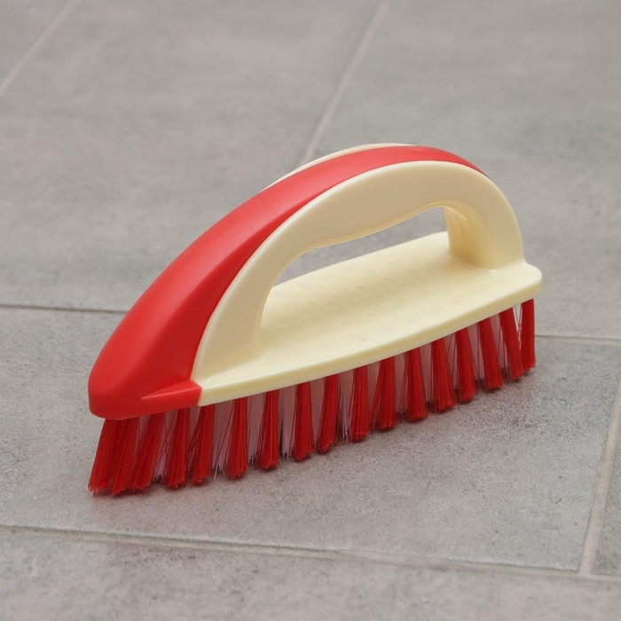 Щётка - утюжок Доляна, 17&times;6&times;8,5 см, цвет МИКС