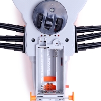 Животное «Многоножка», световые эффекты, работает от батареек, 11 деталей, цвет оранжевый Животное «Многоножка», световые эффекты, работает от батареек, 11 деталей, цвет оранжевый