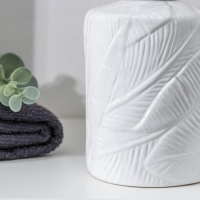 Набор аксессуаров для ванной комнаты &laquo;Листва&raquo;, 2 предмета (дозатор для мыла, стакан), цвет белый