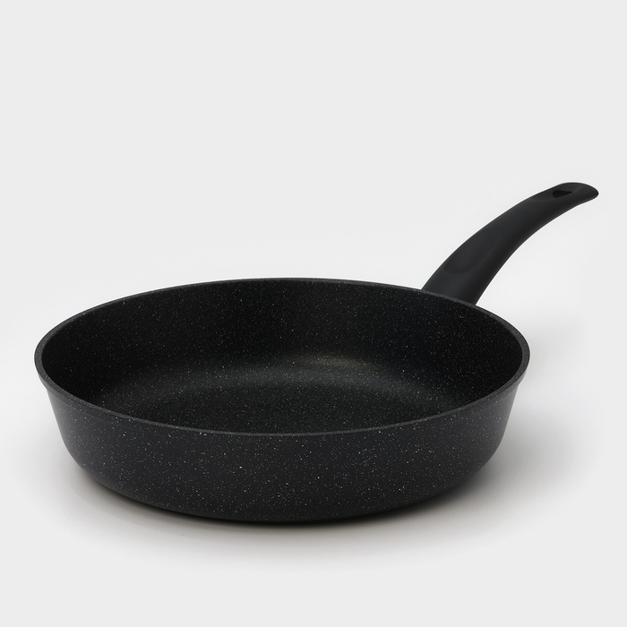 Сковорода Доляна «Элит», d=28 см, пластиковая ручка, антипригарное покрытие Сковорода Доляна «Элит», d=28 см, пластиковая ручка, антипригарное покрытие