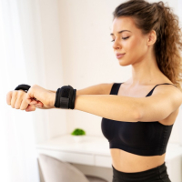 Утяжелители на запястье, 2 шт. × 300 г, цвет чёрный Утяжелители на запястье, 2 шт. × 300 г, цвет чёрный