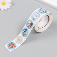 Наклейка бумага "Тропическая фауна" d=2,5 см 500 шт в рулоне 3х6,5х6,5 см