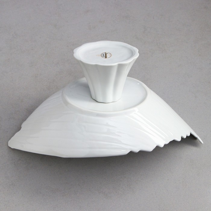 Фруктовница, 1 л, золотая обводка, фарфор, Иран Фруктовница, 1 л, золотая обводка, фарфор, Иран