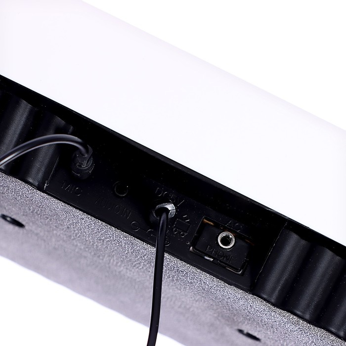 Синтезатор &laquo;Музыкальный мир&raquo;, 61 клавиша, с микрофоном и адаптером