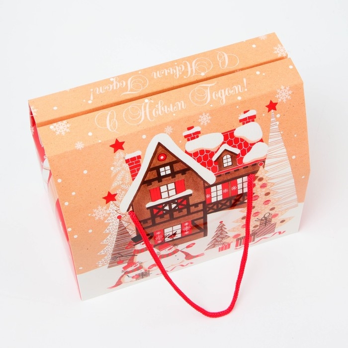 Новый год. Подарочная коробка Новогодняя Коробка-Кейс с веревочными ручками Новый год. Подарочная коробка Новогодняя Коробка-Кейс с веревочными ручками "Елочки" 20,5 х 12 х 17 см.