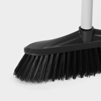 Щётка для пола с черенком «Комфорт», жёсткая, цвет МИКС Щётка для пола с черенком «Комфорт», жёсткая, цвет МИКС
