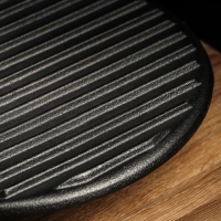 Крышка-пресс чугунная Magma «Гриль», 24×5,5 см, цвет чёрный Крышка-пресс чугунная Magma «Гриль», 24×5,5 см, цвет чёрный