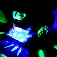 Машина «Тачка», работает от батареек, стреляет дисками, свет и звук, цвет синий Машина «Тачка», работает от батареек, стреляет дисками, свет и звук, цвет синий