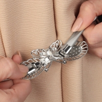 Подхват для штор «Бабочка», 9 × 3 см, 23,5 см, цвет серебряный Подхват для штор «Бабочка», 9 × 3 см, 23,5 см, цвет серебряный