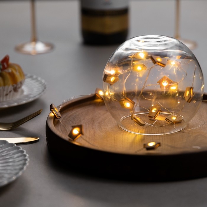 Гирлянда &laquo;Нить&raquo; 2 м роса с насадками &laquo;Домик&raquo;, IP20, серебристая нить, 20 LED, батарейки ААх2 (нет в комплекте), свечение тёплое белое