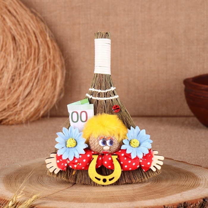 Оберег &laquo;Домовушка Тюха&raquo;, на венике, микс