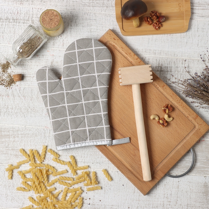 Кух. набор Gentleman варежка-прихватка 20х28см, молоток деревян. Кух. набор Gentleman варежка-прихватка 20х28см, молоток деревян.