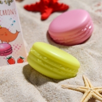 Набор из двух бальзамов для губ &laquo;Клубника&raquo;, &laquo;Персик&raquo;