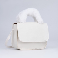 Сумка детская для девочки на магните, цвет белый Сумка детская для девочки на магните, цвет белый