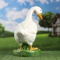 Садовая фигура "Гусь большой на подставке" 38х33см Садовая фигура "Гусь большой на подставке" 38х33см