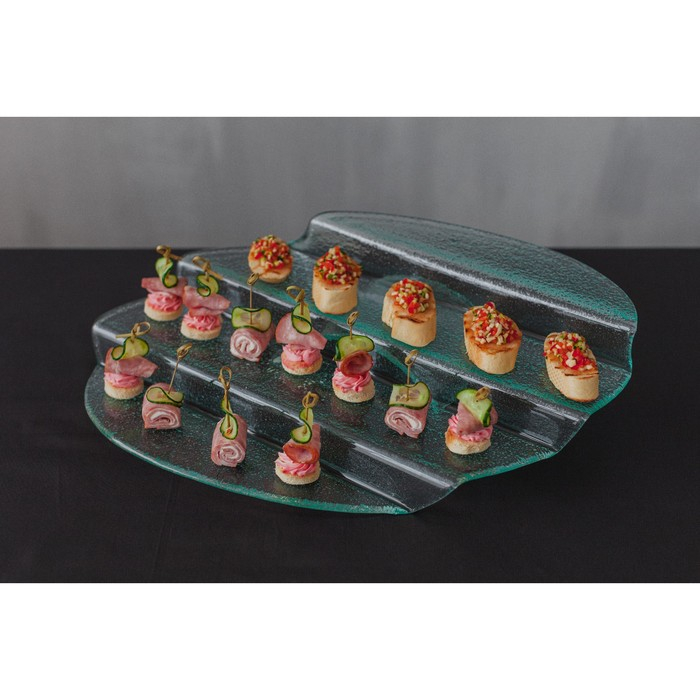 Блюдо стеклянное сервировочное Magistro «Авис», 4 ступени, 31×45×12,5 см Блюдо стеклянное сервировочное Magistro «Авис», 4 ступени, 31×45×12,5 см