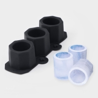 Форма для льда &laquo;Стопка&raquo;, 21,5&times;9&times;4,8 см, 3 ячейки (5,9&times;5,5 см) цвет чёрный