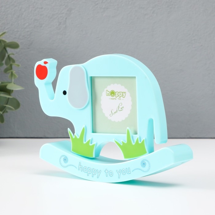 Фоторамка пластик 6х6 см Фоторамка пластик 6х6 см "Слоник с яблочком" голубой 18х3,9х16,3 см