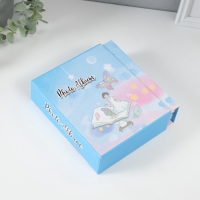 Фотоальбом на 40 фото 10х15 см "Девочка с книгой" в коробке 17х14х4,5 см Фотоальбом на 40 фото 10х15 см "Девочка с книгой" в коробке 17х14х4,5 см
