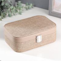 Шкатулка кожзам под часы 1 отделение и бижутерию "Бежевая" комбинированная 7х20х14 см Шкатулка кожзам под часы 1 отделение и бижутерию "Бежевая" комбинированная 7х20х14 см