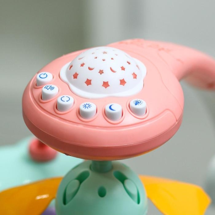 Мобиль музыкальный на кроватку &laquo;Мишка. Африка&raquo;, проектор, пульт, цвет МИКС